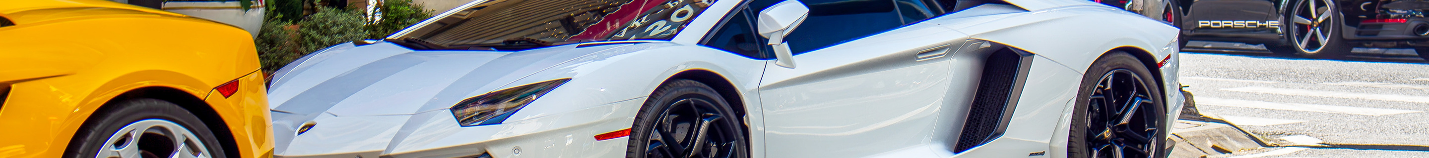 Lamborghini Aventador LP700-4