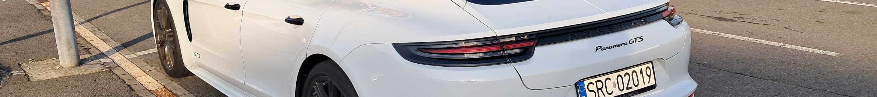 Porsche 971 Panamera GTS MkI