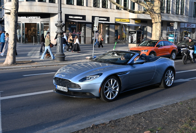Aston Martin DB11 V8 Volante