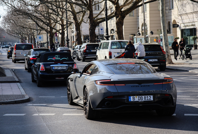 Aston Martin DB12