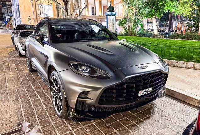 Aston Martin DBX707