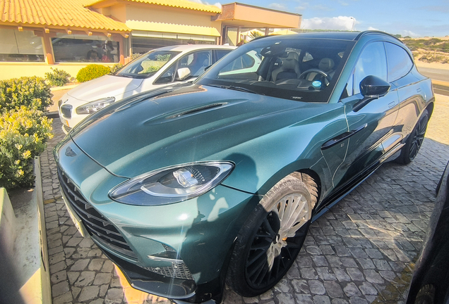 Aston Martin DBX707