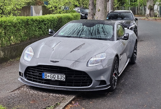 Aston Martin Vanquish 2025