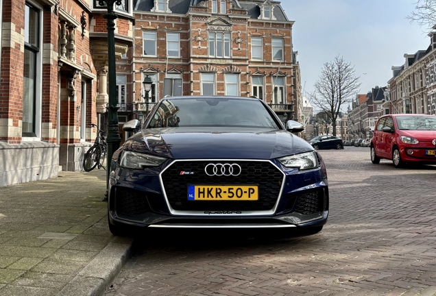Audi RS4 Avant B9