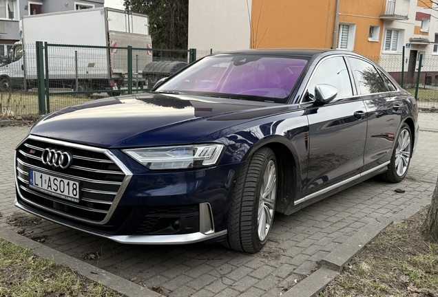 Audi S8 D5