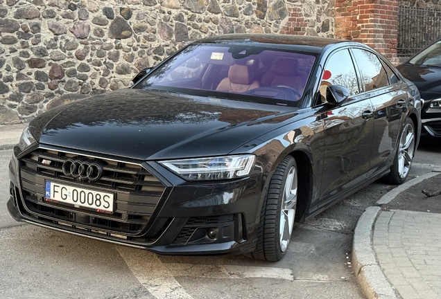 Audi S8 D5