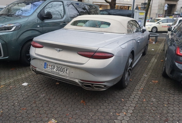Bentley Continental GTC Mulliner 2025