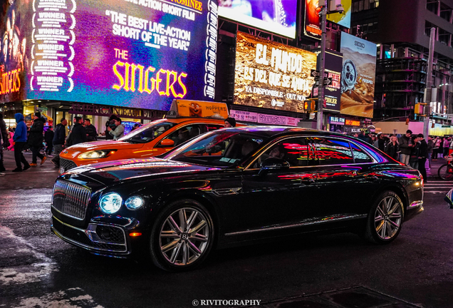 Bentley Flying Spur V8 2021