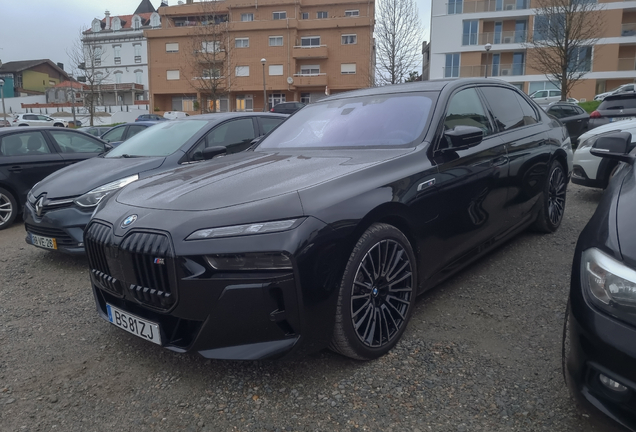 BMW M760e xDrive