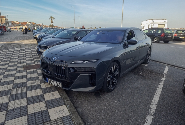 BMW M760e xDrive