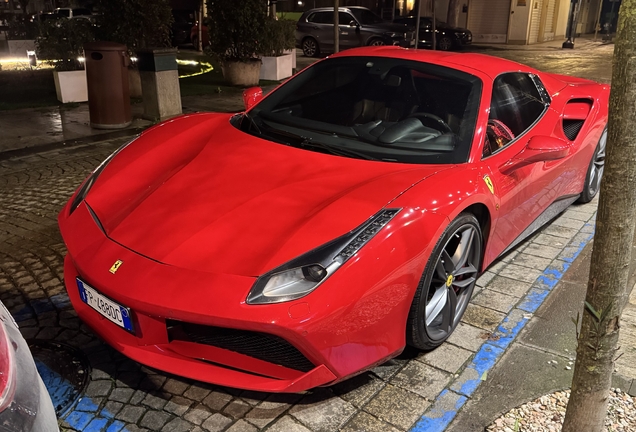 Ferrari 488 Spider