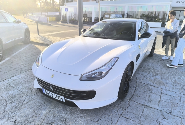 Ferrari GTC4Lusso T