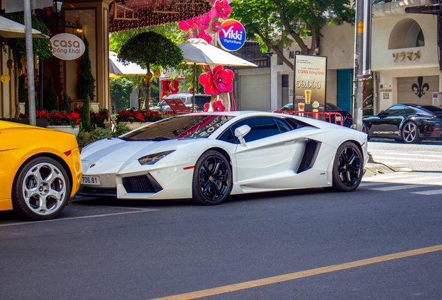 Lamborghini Aventador LP700-4