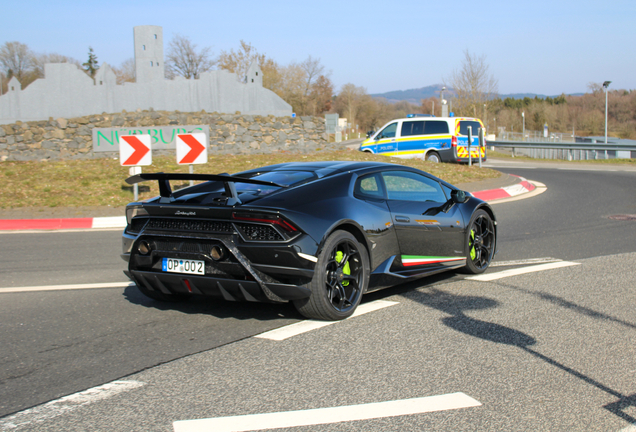 Lamborghini Huracán LP640-4 Performante
