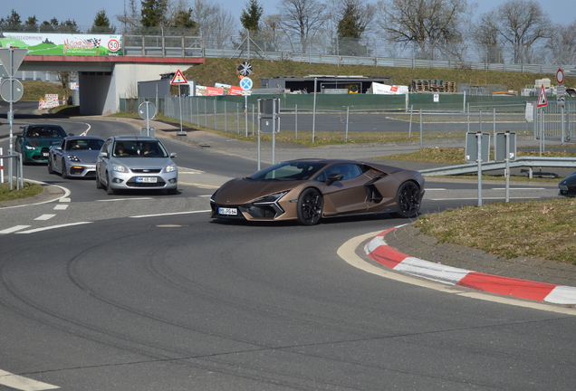 Lamborghini Revuelto