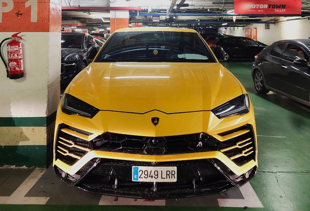 Lamborghini Urus