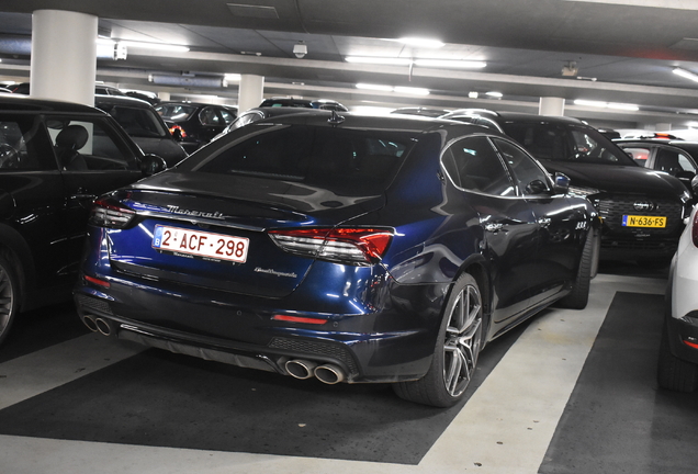 Maserati Quattroporte Modena Q4