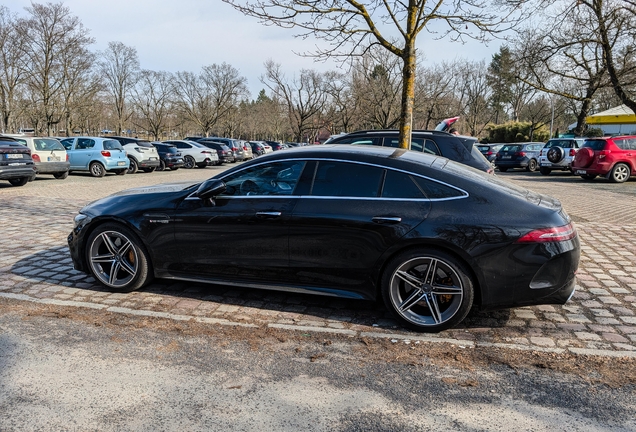 Mercedes-AMG GT 63 X290
