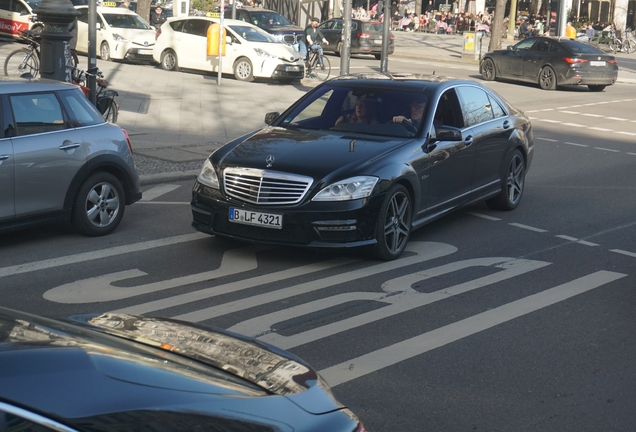 Mercedes-Benz S 63 AMG W221 2010