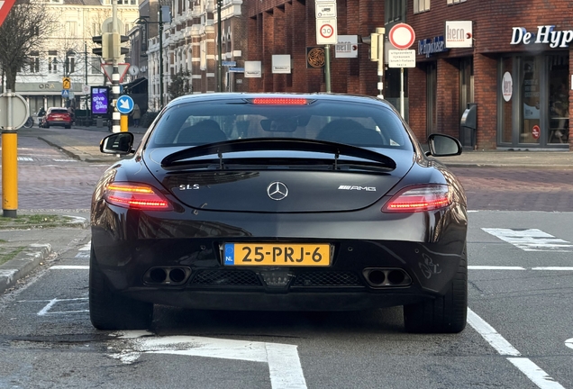 Mercedes-Benz SLS AMG