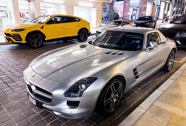 Mercedes-Benz SLS AMG