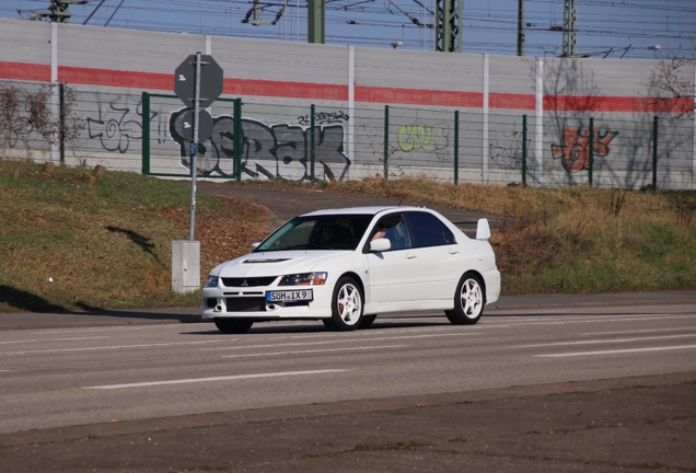 Mitsubishi Lancer Evolution IX