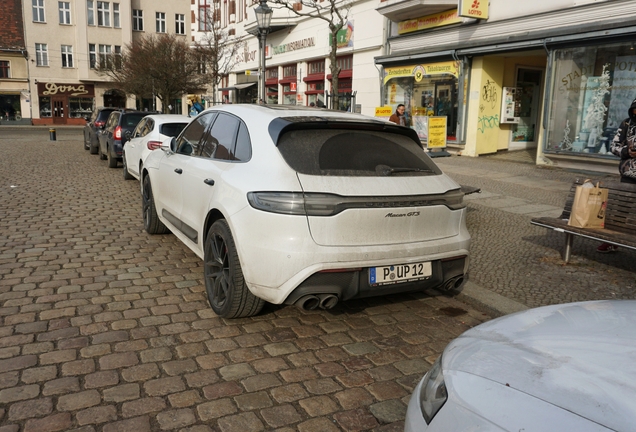 Porsche 95B Macan GTS MkIII