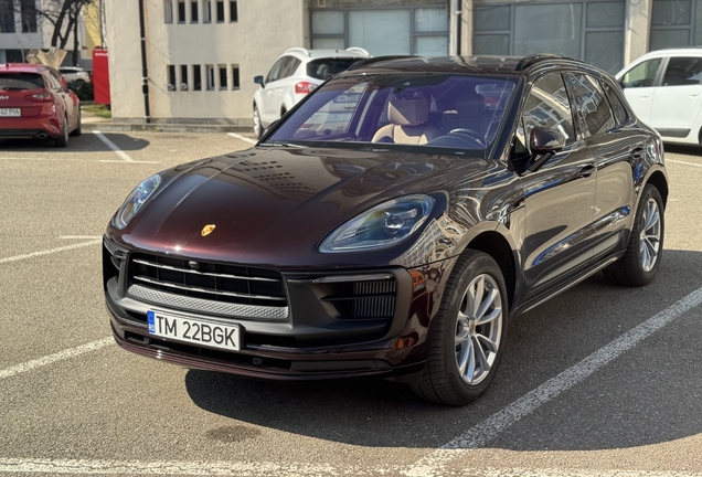 Porsche 95B Macan GTS MkIII