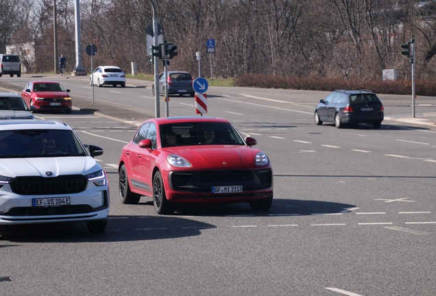 Porsche 95B Macan GTS MkIII