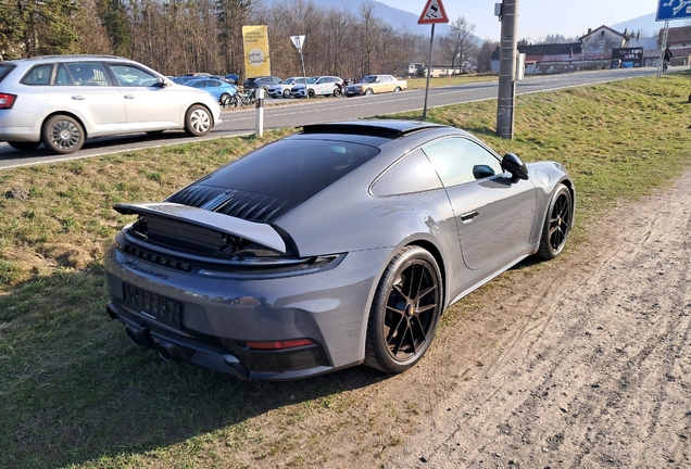 Porsche 992 Carrera 4 GTS MkII