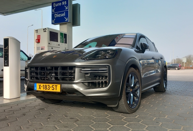 Porsche Cayenne Coupé Turbo E-Hybrid
