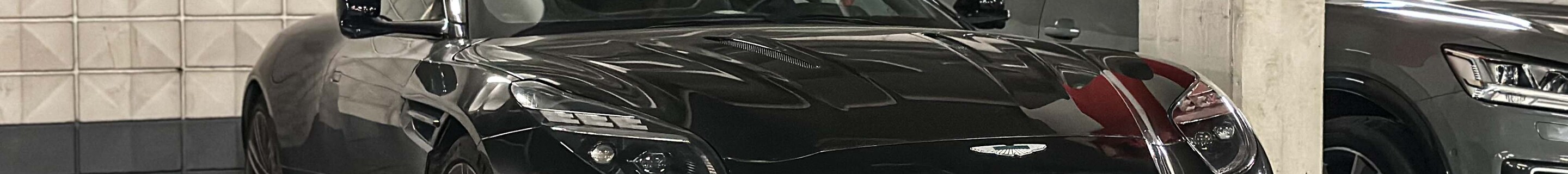 Aston Martin DB12