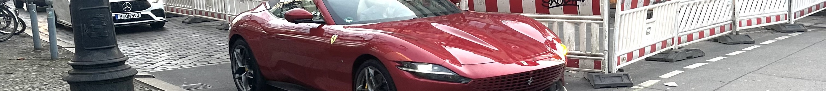Ferrari Roma Spider