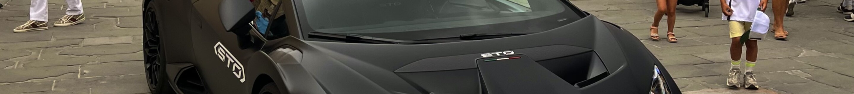 Lamborghini Huracán LP640-2 STO