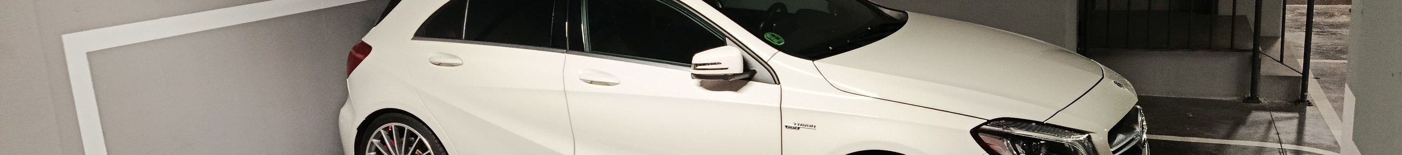 Mercedes-AMG A 45 W176 2015