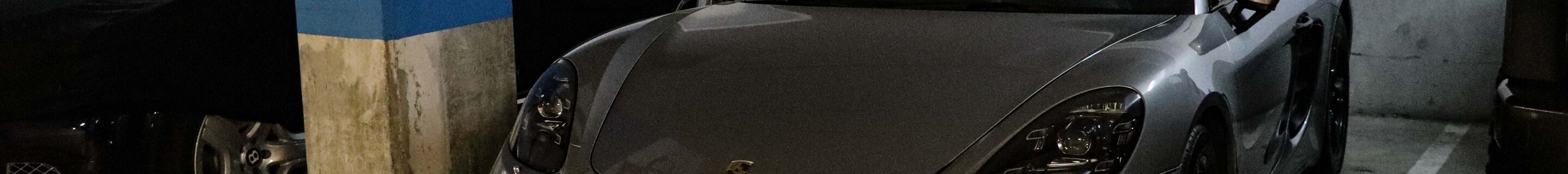 Porsche 718 Cayman S