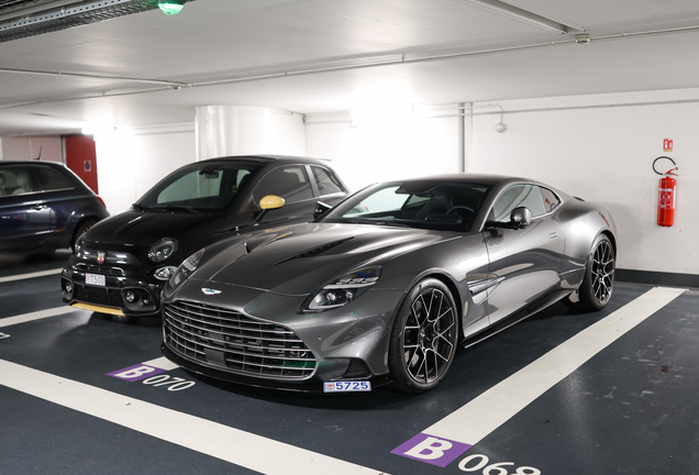 Aston Martin Vanquish 2025