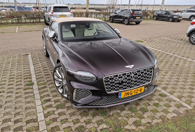 Bentley Continental GTC Mulliner 2025