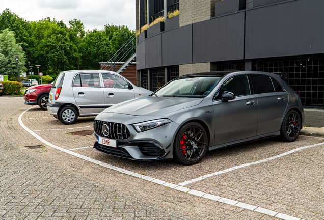 Mercedes-AMG A 45 S W177