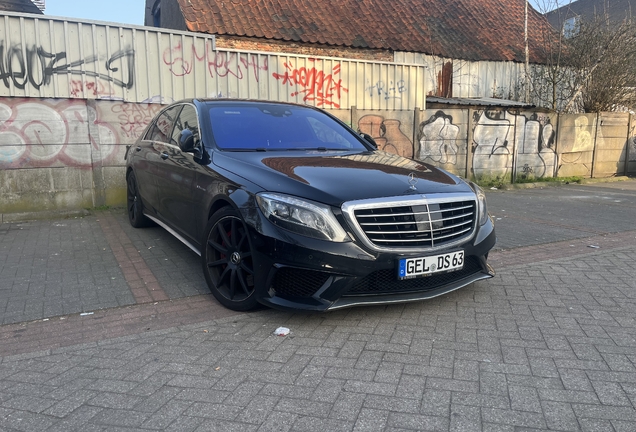 Mercedes-Benz S 63 AMG V222