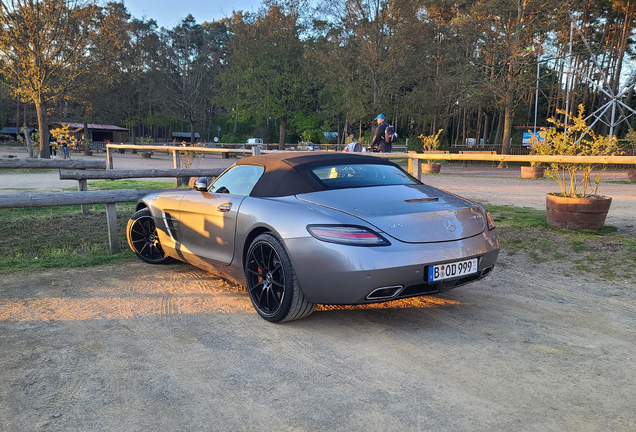 Mercedes-Benz SLS AMG GT Roadster