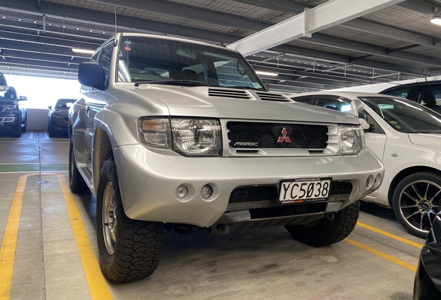 Mitsubishi Pajero Evolution