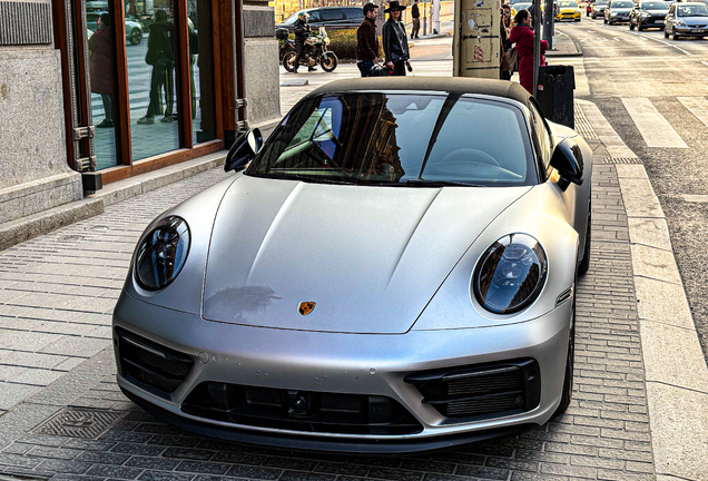 Porsche 992 Carrera 4 GTS Cabriolet MkI