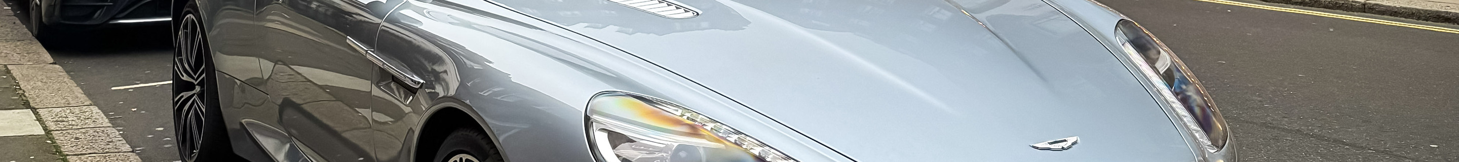 Aston Martin DB9 Volante 2013