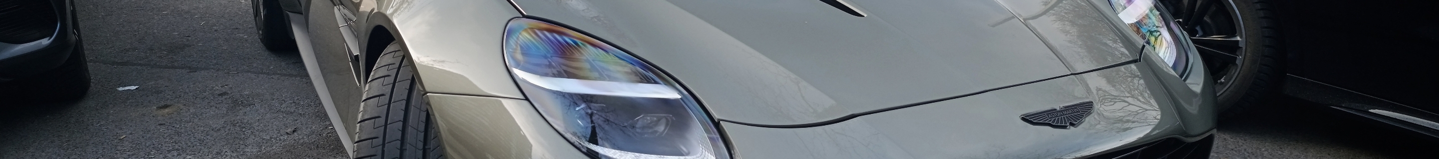 Aston Martin Vanquish 2025