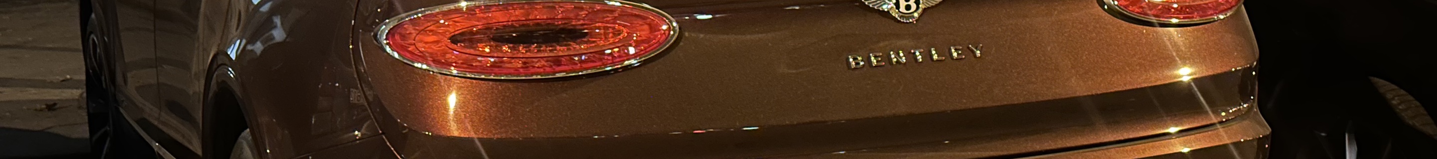 Bentley Bentayga Azure EWB First Edition