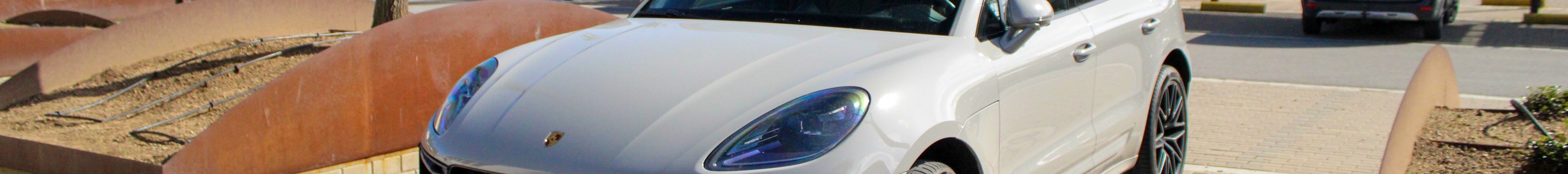 Porsche 95B Macan GTS MkIII