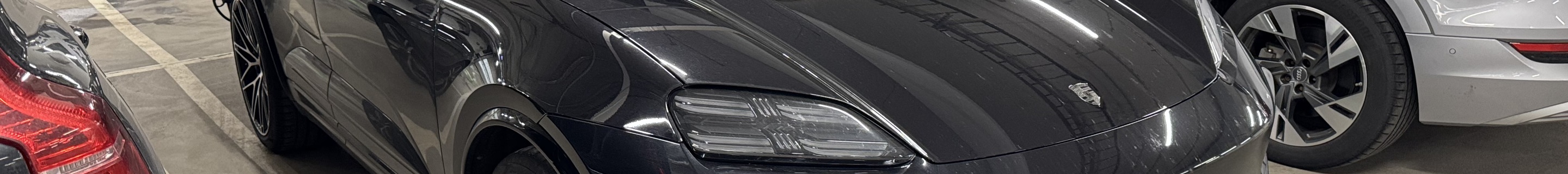 Porsche Macan EV Turbo