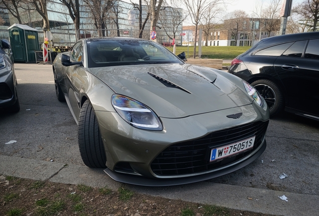 Aston Martin Vanquish 2025