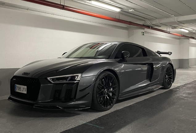Audi R8 V10 Plus 2015